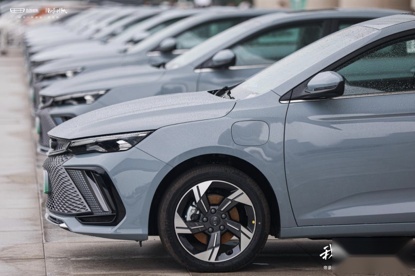 “鱼和熊掌兼得”的混动轿车 帝豪L雷神Hi·X超级电混开启天津交付