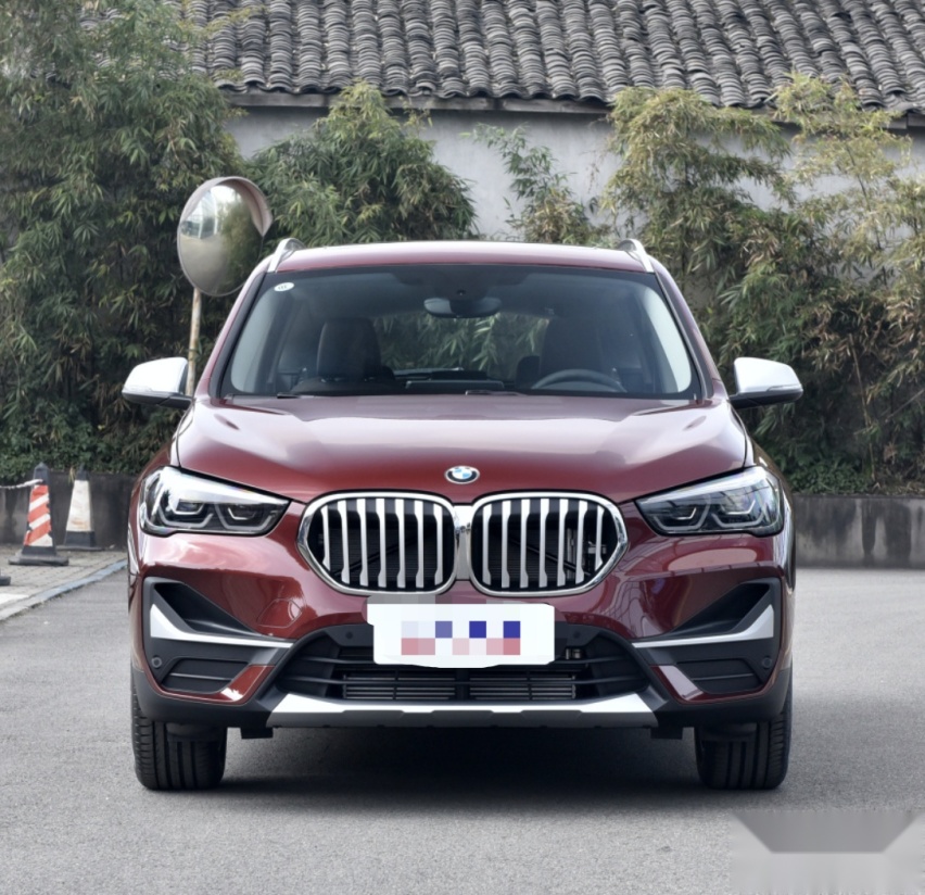 林肯冒险家VS 宝马X1，哪款车更值得买?
