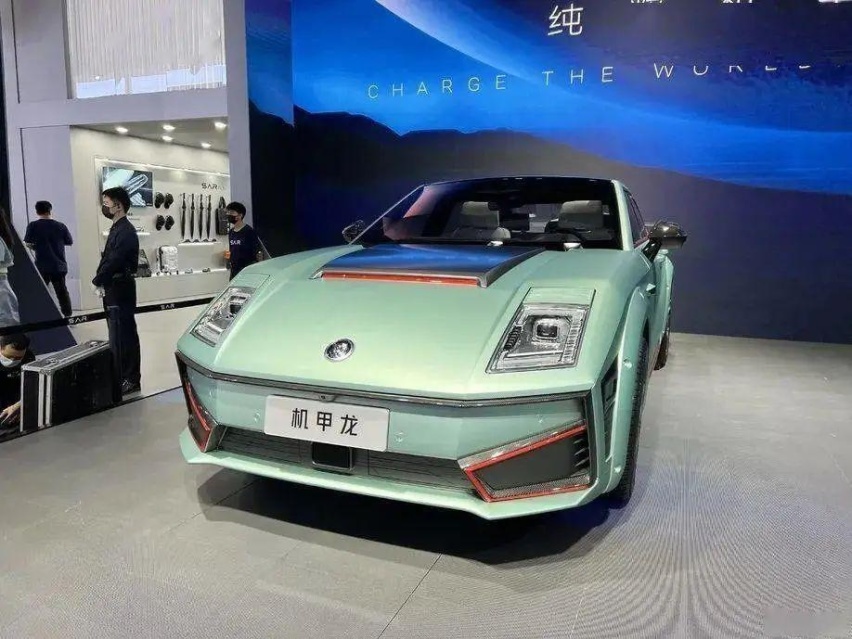 2022成都车展：长城&EVA跨界联动！机甲龙四款新车亮相