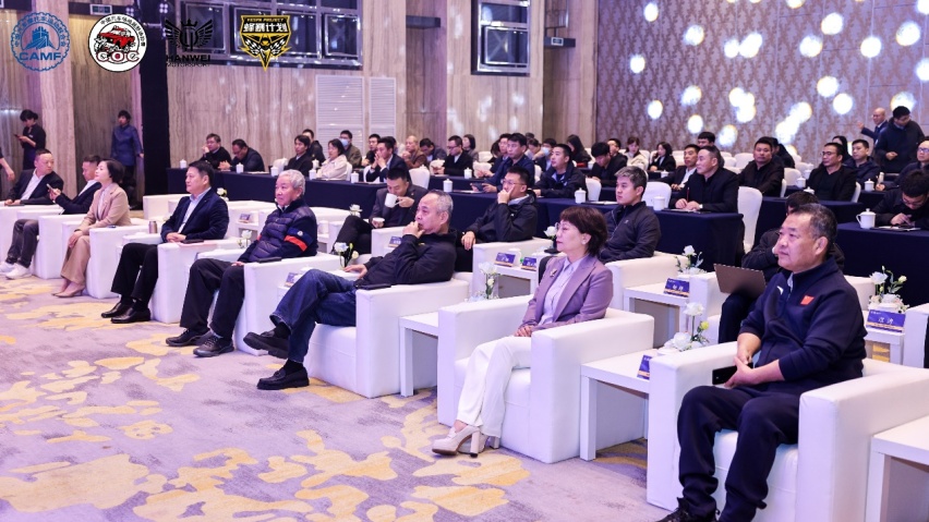 COC玉环总决赛预赛：汽车组赵向前抢占先机 UTV组杜炫义突围登顶