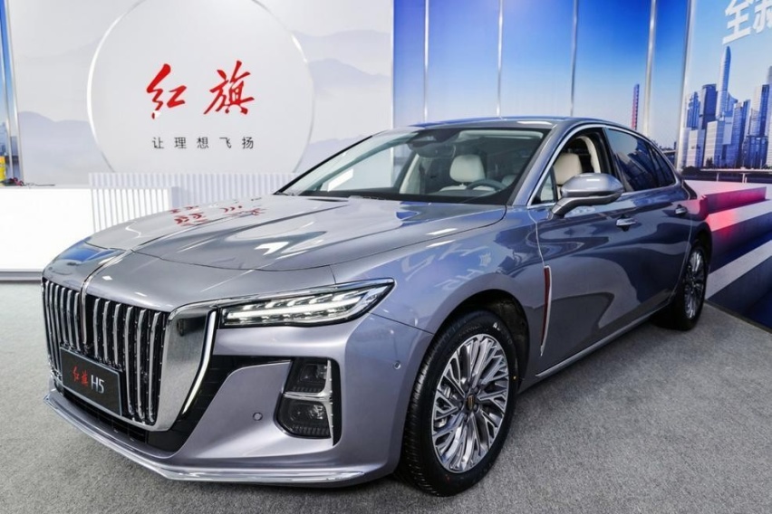 价格旗鼓相当，红旗H5对比现代索纳塔，谁更值得选？