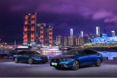 续航长达2000+km，原来雅阁才是第一个长跑冠军！