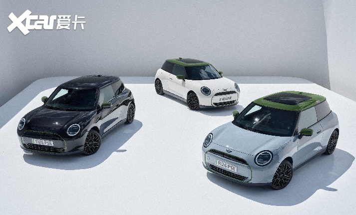 从高定秀场到都市街头MINI COOPER PAUL SMITH设计师