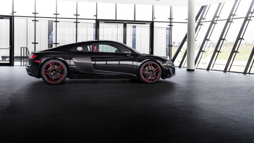 整车碳纤维黑化，5.2L V10发动机，奥迪R8特别版官图