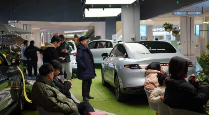 新款官降2.7万！ 17万内唯一拥有激光雷达的零跑C10超值吗？