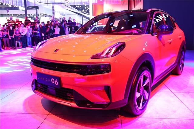 成都车展新车报道，最便宜最适合95后年轻人的领克06 售12.06万起