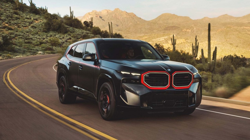 这宝马竟要285万！红标4.4T超强插混 堪称品牌最强SUV？