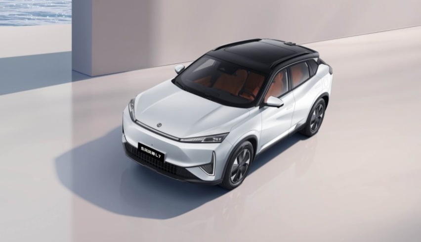 中国首个突破2000km续航的混动SUV 风神L7售价12.89万起