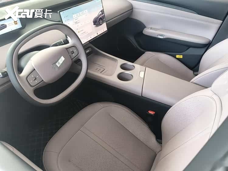 10万出头买B级轿跑？对比秦L、深蓝SL03，悦意08的“心机”在这里