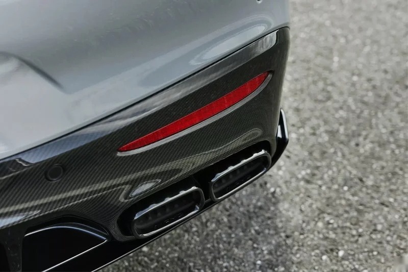 赛道利器——奔驰AMG GT 63 Pro