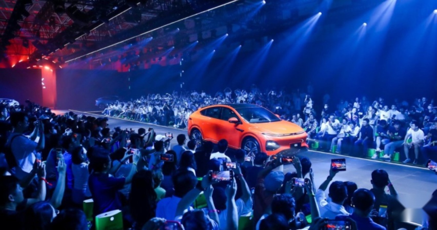 预算20万买纯电SUV，飞凡R7与小鹏G6对比，哪款是你的菜？