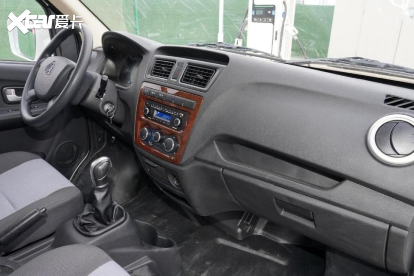 省钱又高效，长安睿行EM60成双十一快递配送神器