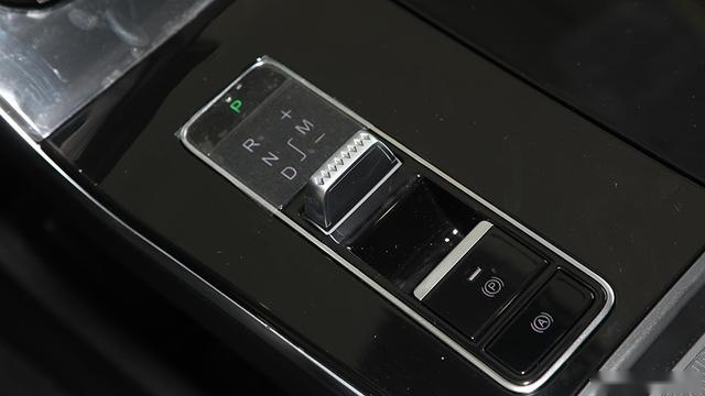 10多万的家用SUV也能聊高端？新款星途追风购车手册