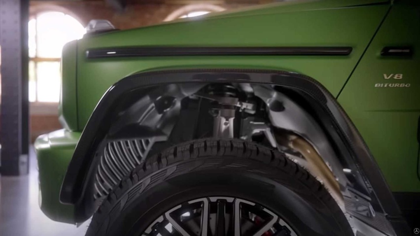 全新AMG G63 4X4平方要来了，涉水深度910mm，百公里油耗20L