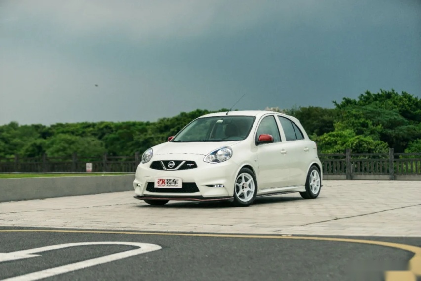 全国仅此一辆战神GT-R的小表弟，没想到nismo还有买菜功能