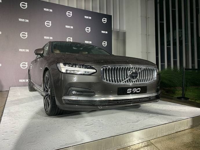 加入48V轻混，新款沃尔沃S90上市售40.69万起