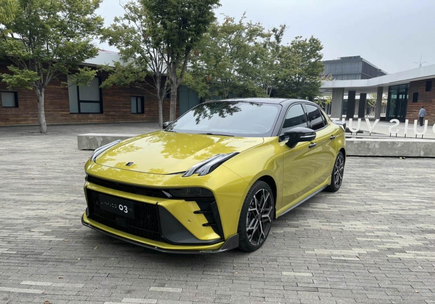 领克03究极进化！搭定制版2.0T+265匹 键盘侠：比鬼火更鬼火！