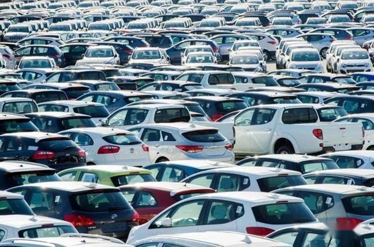 一台10万的电动车 二手车贩给2.5万你同意不