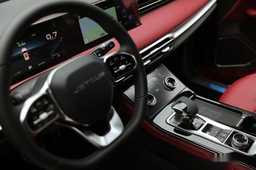 进阶的硬核中型SUV 试驾捷途X70诸葛