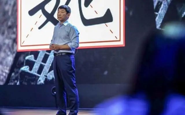 销量暴跌、转型困难，魏牌的高端之梦就此止步了？