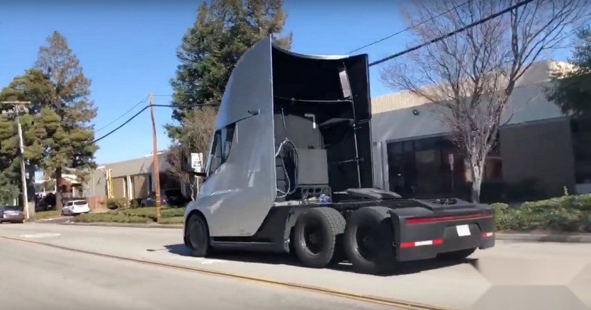 tesla-truck_001.png