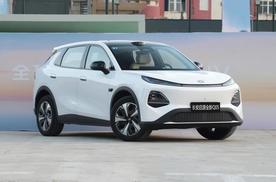 10万内带激光雷达，长安启源全新Q05掀桌，元UP能接招吗？