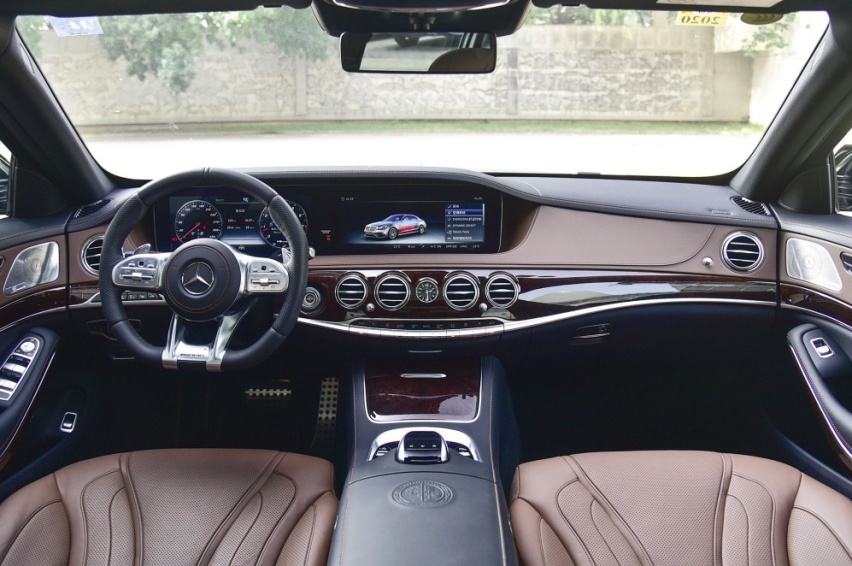 冰火两重天，解析AMG S 63 L，西装下的真实性格