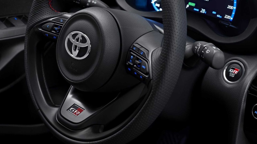 搭载三缸混动系统 欧版丰田Yaris Cross GR Sport官图