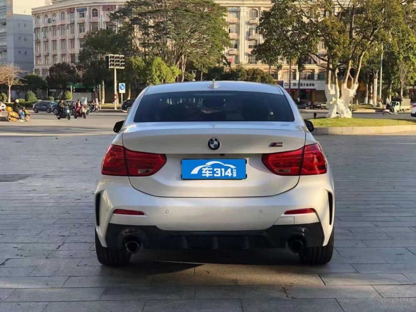 小姐姐都适合开什么车 这三款车值得拥有