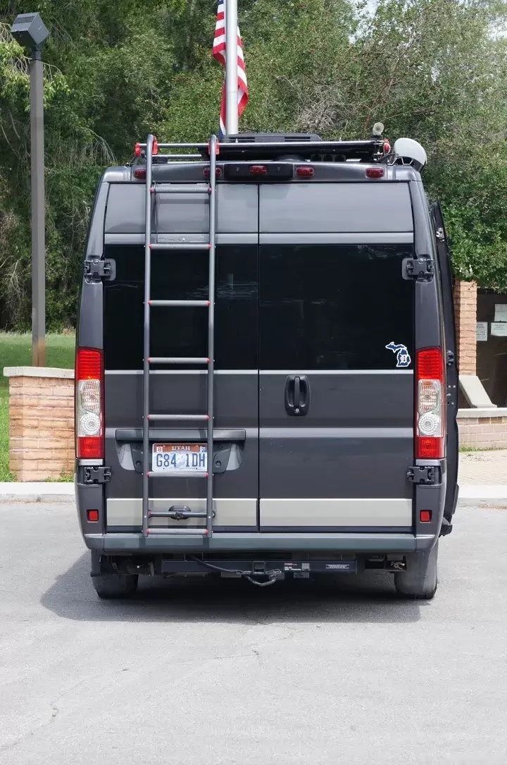 Winnebago Travato 59K房车深度体验：睡过多日方知好