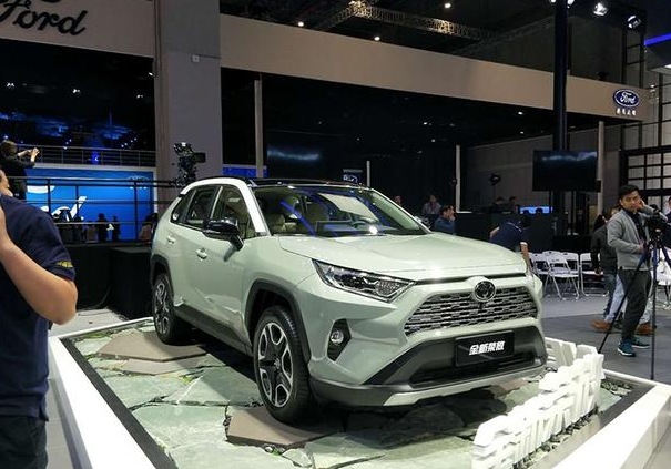 全新一代丰田RAV4登陆中国市场！或搭载凯美瑞同款动力总成