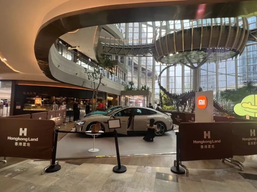 小米惊现“地摊”式卖车！不知为何？