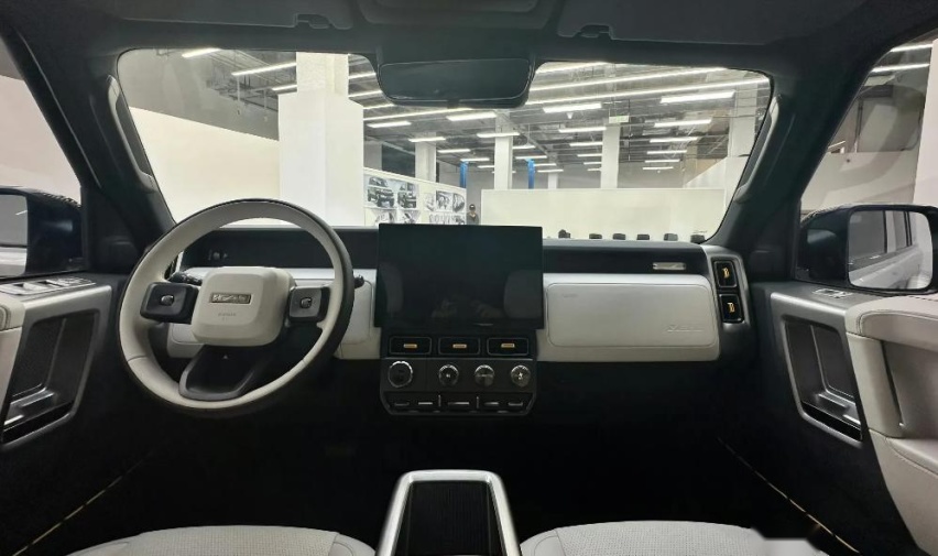奇瑞iCAR V23发布，接近角/离去角大于40度，越野不输坦克300