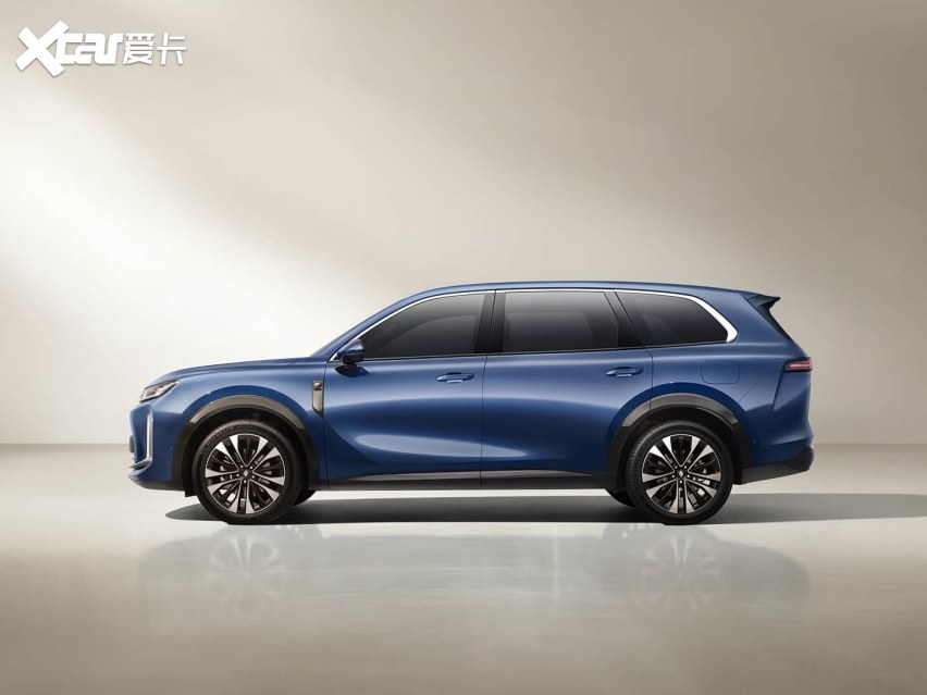 15-20万家用大六座SUV，全系标配乾崑智驾+鸿蒙座舱，华境S配置解