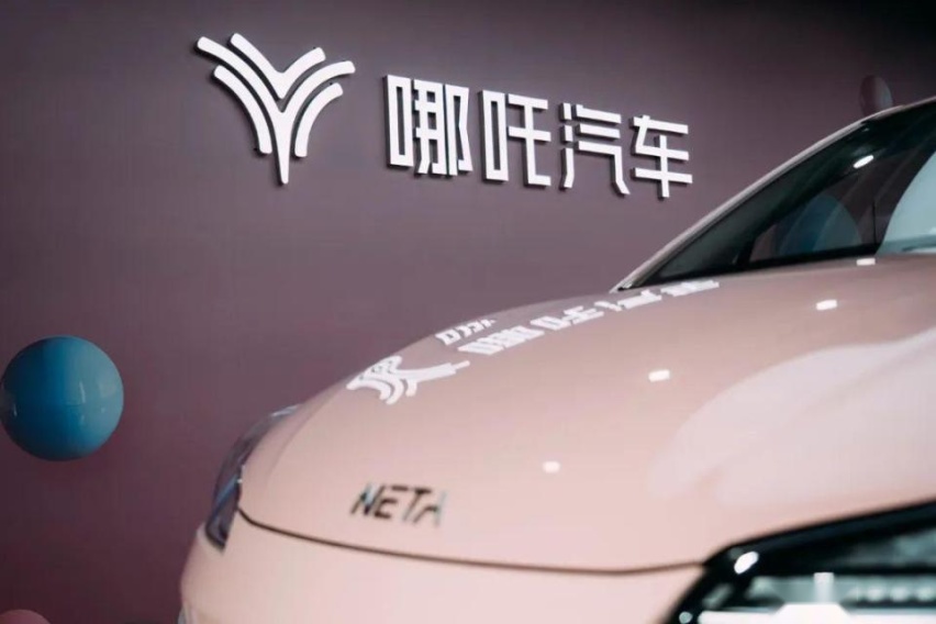 比亚迪、零跑提前完成年度销量，智驾头部企业加码「车位到车位」丨11月销