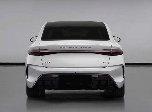 3.8秒百公里，扬言要对标特斯拉Model 3，它能成功吗？