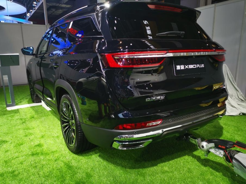 2021上海车展：捷途X70 PLUS诸葛版与捷途X90实拍