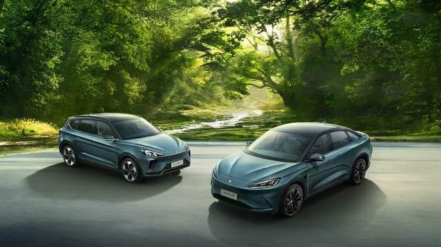 极狐森林版上新735E、688E，售价24.58万起最长续航735公里