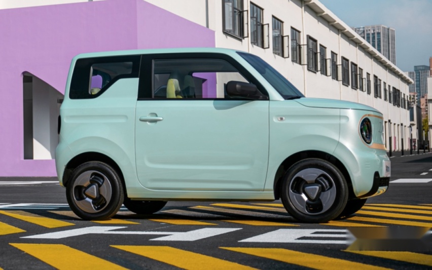 它已上市！售价3.99万元起，快充加持的微型电车，能成为爆款吗？