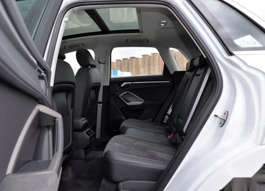 想要入手豪华紧凑型SUV，凯迪拉克XT4和奥迪Q3，谁才是明智之选？