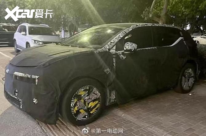 极氪小SUV2.jpg