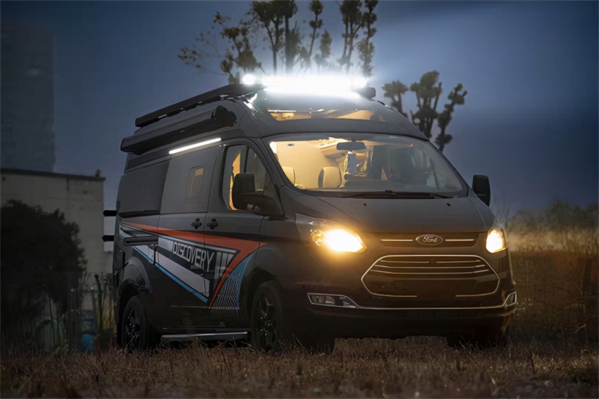 2022款瑞弗启界R500穿越版，福特新全顺V362打造精致旅居车