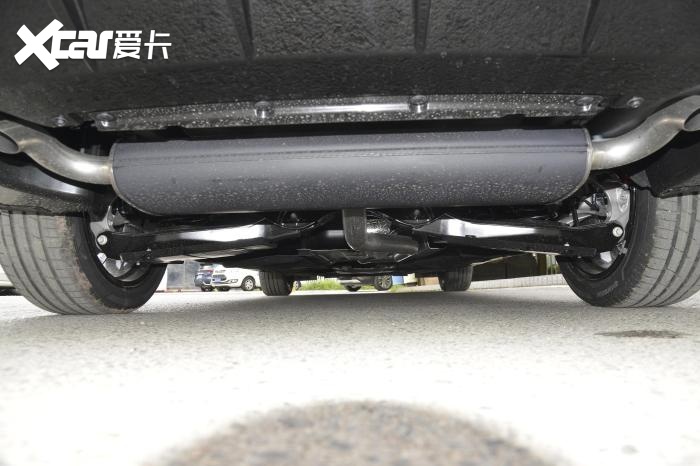 福特蒙迪欧：定价不高优惠大，入门2.0T+8AT，用料厚道，咋卖不火？