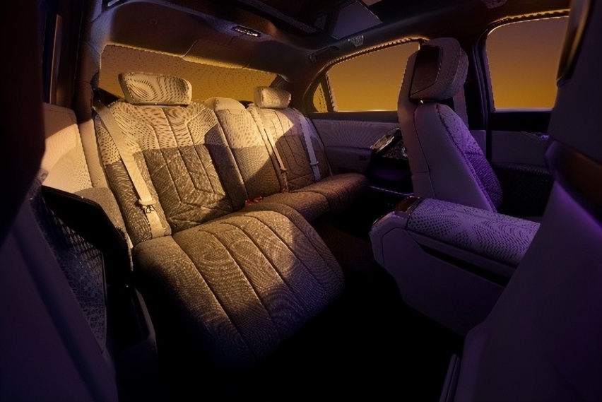 灵感来自中国，最强7系BMW i7首发，宝马迈入纯电动时代