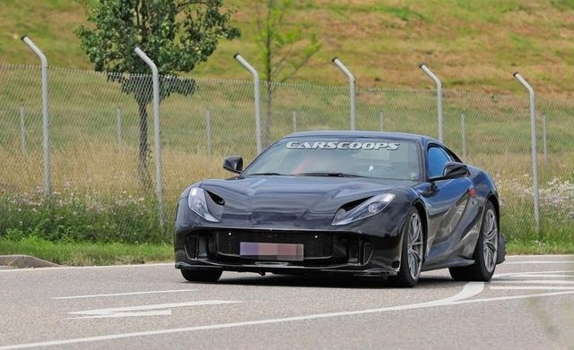 全新法拉利812谍照曝光 搭载6.5L V12发动机