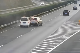 跑高速遇到前车急刹，我们跟着急刹还是变道？交警：记住这一点