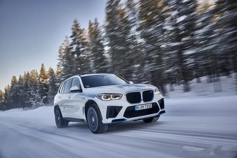 国产宝马X5L算什么 烧氢的宝马X5比3.0T还强 续航500km