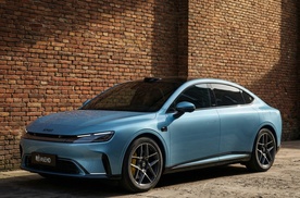 设计再进阶！全新smart精灵6号蓝色车色美出新高度