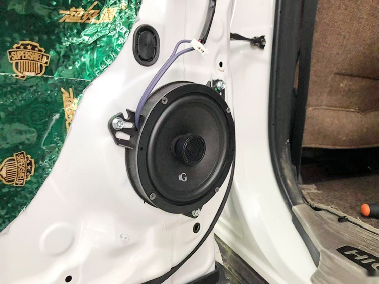 哈尔滨汽车隔音降噪哪家好？汉兰达汽车音响改装丹拿，隔音升级大
