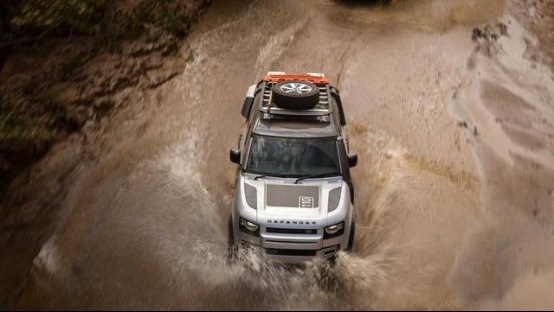 最硬核的高科技硬派越野SUV 全新路虎卫士预售79-99万元